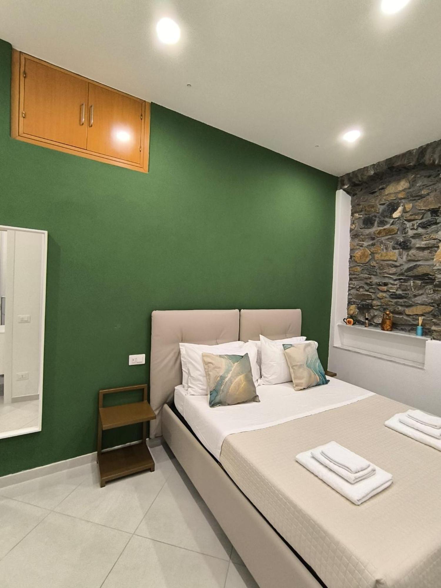 Cherry Rooms La Spezia Bagian luar foto