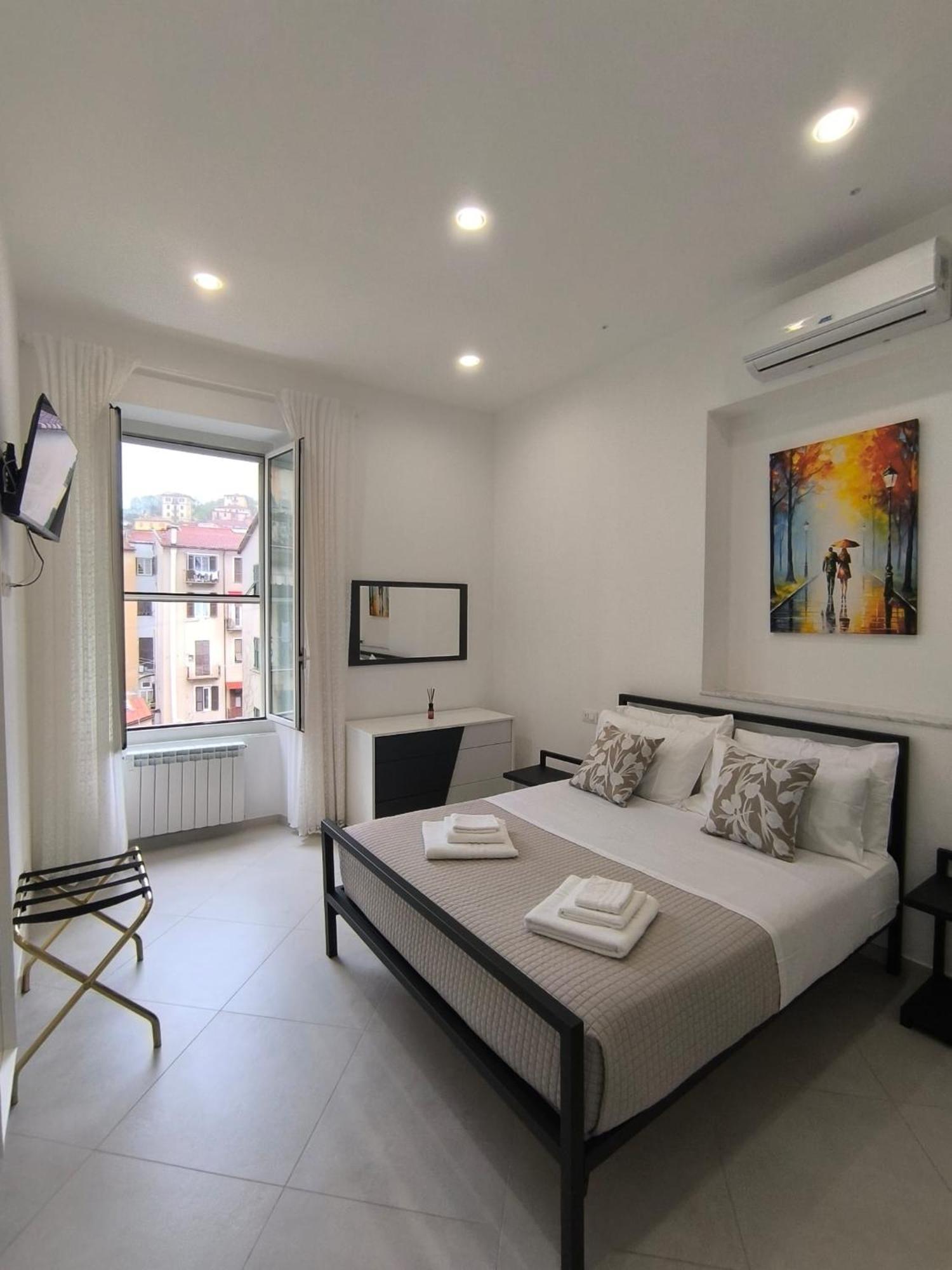 Cherry Rooms La Spezia Bagian luar foto